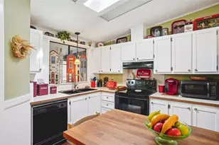 1409 Torrey Pines Dr, The Villages, FL 32159 - Photo 24