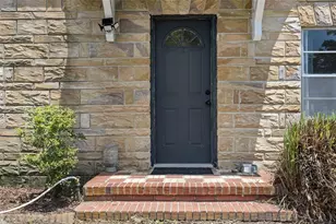 750 N Kentucky Ave, Umatilla, FL 32784 - Photo 2