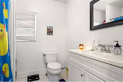 750 N Kentucky Avenue, Umatilla, FL 32784 - Photo 16