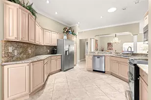 17274 SE 85th Willowick Cir, The Villages, FL 32162 - Photo 8