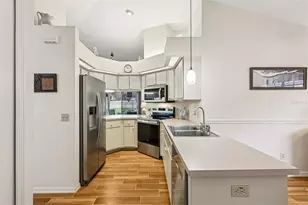 239 Juniper Way, Tavares, FL 32778 - Photo 16