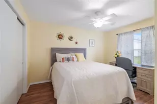 2805 Burgos Dr, The Villages, FL 32162 - Photo 22