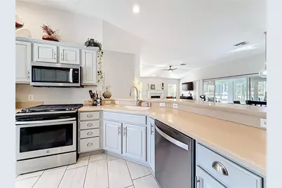 16816 SE 85th Sapelo Court, The Villages, FL 32162 - Photo 16