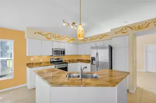 2101 Barbosa Ct, The Villages, FL 32159 - Photo 10