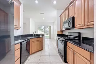 107 Crescent Moon Dr, Groveland, FL 34736 - Photo 18