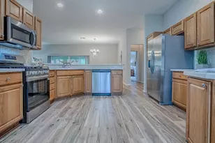 17101 SE 94th Berrien Ct, The Villages, FL 32162 - Photo 10