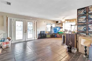 2900 Woodbridge Ln, Orlando, FL 32808 - Photo 10