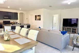 6930 Silverado Ranch Blvd, Zephyrhills, FL 33541 - Photo 20