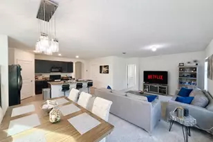 6930 Silverado Ranch Blvd, Zephyrhills, FL 33541 - Photo 2