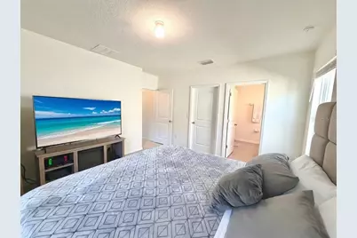 6930 Silverado Ranch Boulevard, Zephyrhills, FL 33541 - Photo 22