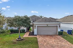 9515 Oglethorpe Dr, Groveland, FL 34736 - Photo 2