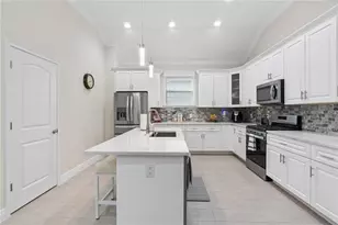 4790 NE 125th Loop, Oxford, FL 34484 - Photo 6