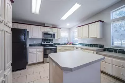 27925 N Pelican Isle Drive, Leesburg, FL 34748 - Photo 14