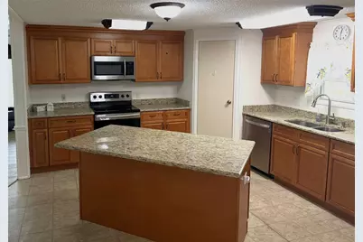 1664 Elkhart Circle, Tavares, FL 32778 - Photo 12