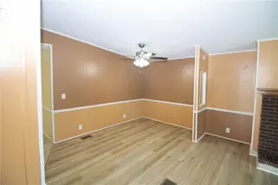 1664 Elkhart Cir, Tavares, FL 32778 - Photo 20