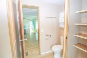 1664 Elkhart Cir, Tavares, FL 32778 - Photo 8