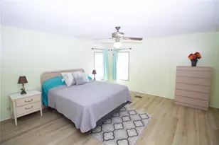 1664 Elkhart Cir, Tavares, FL 32778 - Photo 4