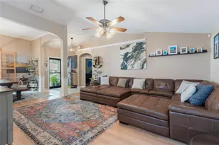 1095 Club Hills Dr, Eustis, FL 32726 - Photo 10