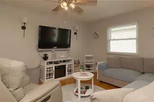 1952 Montrose Ct, The Villages, FL 32162 - Photo 12