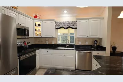17716 SE 89th Milford Avenue, The Villages, FL 32162 - Photo 14