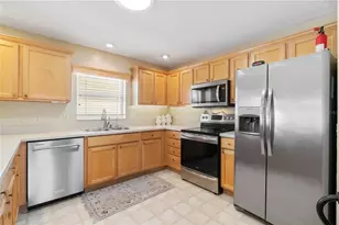 2852 Leicester Terrace, The Villages, FL 32162 - Photo 4