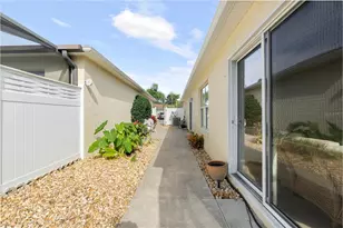 2852 Leicester Terrace, The Villages, FL 32162 - Photo 32