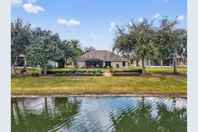 8916 Bridgeport Bay Circle, Mount Dora, FL 32757 - Photo 2