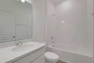 752 Sunshower Dr, Lady Lake, FL 32159 - Photo 8