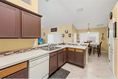 415 Regatta Drive, Groveland, FL 34736 - Photo 10