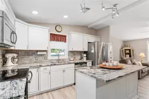 1404 Torrey Pines Dr, The Villages, FL 32159 - Photo 12