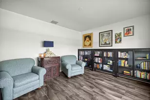 358 Irving Bend Dr, Groveland, FL 34736 - Photo 12