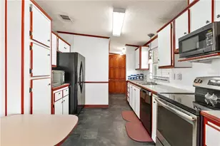 2353 W Coach N' 4 Dr, Leesburg, FL 34748 - Photo 14