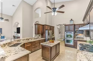 34301 Parkview Ave, Eustis, FL 32736 - Photo 10