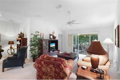 298 Society Hill Circle, The Villages, FL 32162 - Photo 6