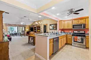 1884 Poppy Cir, The Villages, FL 32162 - Photo 6