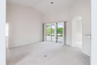 20806 Queen Alexandra Drive, Leesburg, FL 34748 - Photo 6