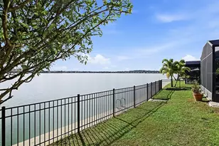 417 Blue Cypress Dr, Groveland, FL 34736 - Photo 24