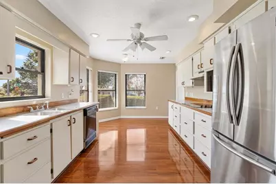 33639 Picciola Drive, Fruitland Park, FL 34731 - Photo 18