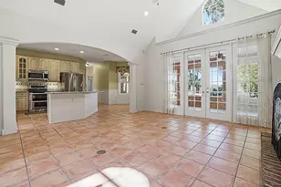 592 Crescent St, Umatilla, FL 32784 - Photo 14