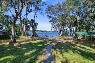 592 Crescent St, Umatilla, FL 32784 - Photo 48