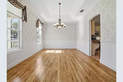 592 Crescent Street, Umatilla, FL 32784 - Photo 6