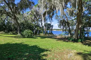 592 Crescent St, Umatilla, FL 32784 - Photo 46
