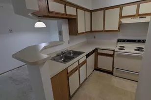 199 Afton Square, Altamonte Springs, FL 32714 - Photo 6