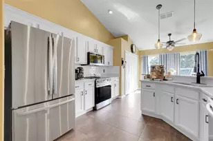 1119 Princeton Dr, Clermont, FL 34711 - Photo 10