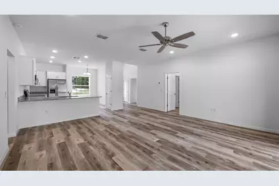 401 W Central Avenue, Howey in the Hills, FL 34737 - Photo 8