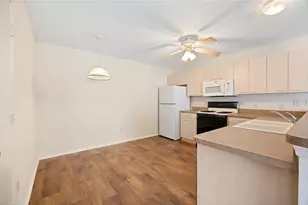 17358 SE 78th Harmony Cir, The Villages, FL 32162 - Photo 8