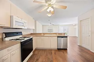 17358 SE 78th Harmony Cir, The Villages, FL 32162 - Photo 10