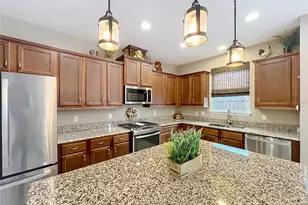 383 Alcove Dr, Groveland, FL 34736 - Photo 14