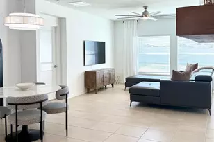 1126 Calico Pointe Cir, Groveland, FL 34736 - Photo 10