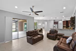 410 Sauvignon Way, Groveland, FL 34736 - Photo 16